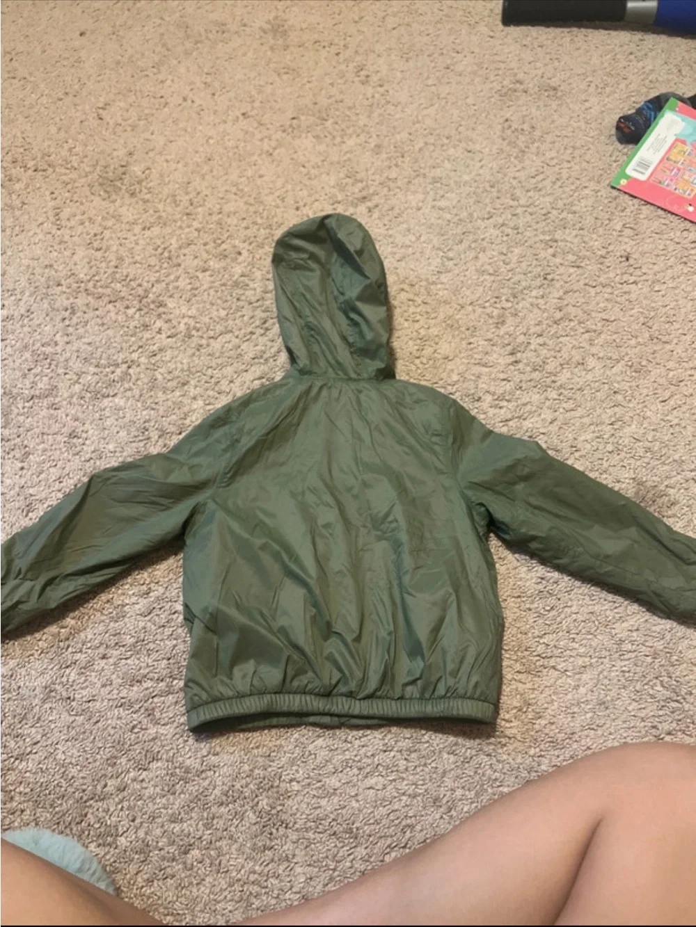 Old Navy Kids Hooded Puffer Jacket in Green with Cream Lining
